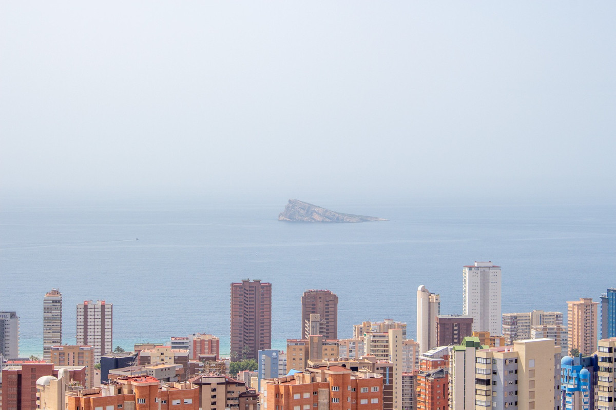 3 Bed Apartment for sale in Benidorm Costa Blanca, Alicante, Spain