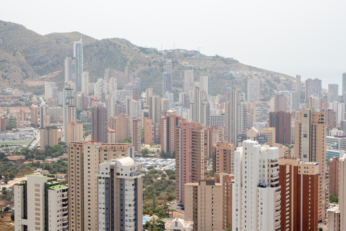 3 Bed Apartment for sale in Benidorm Costa Blanca, Alicante, Spain