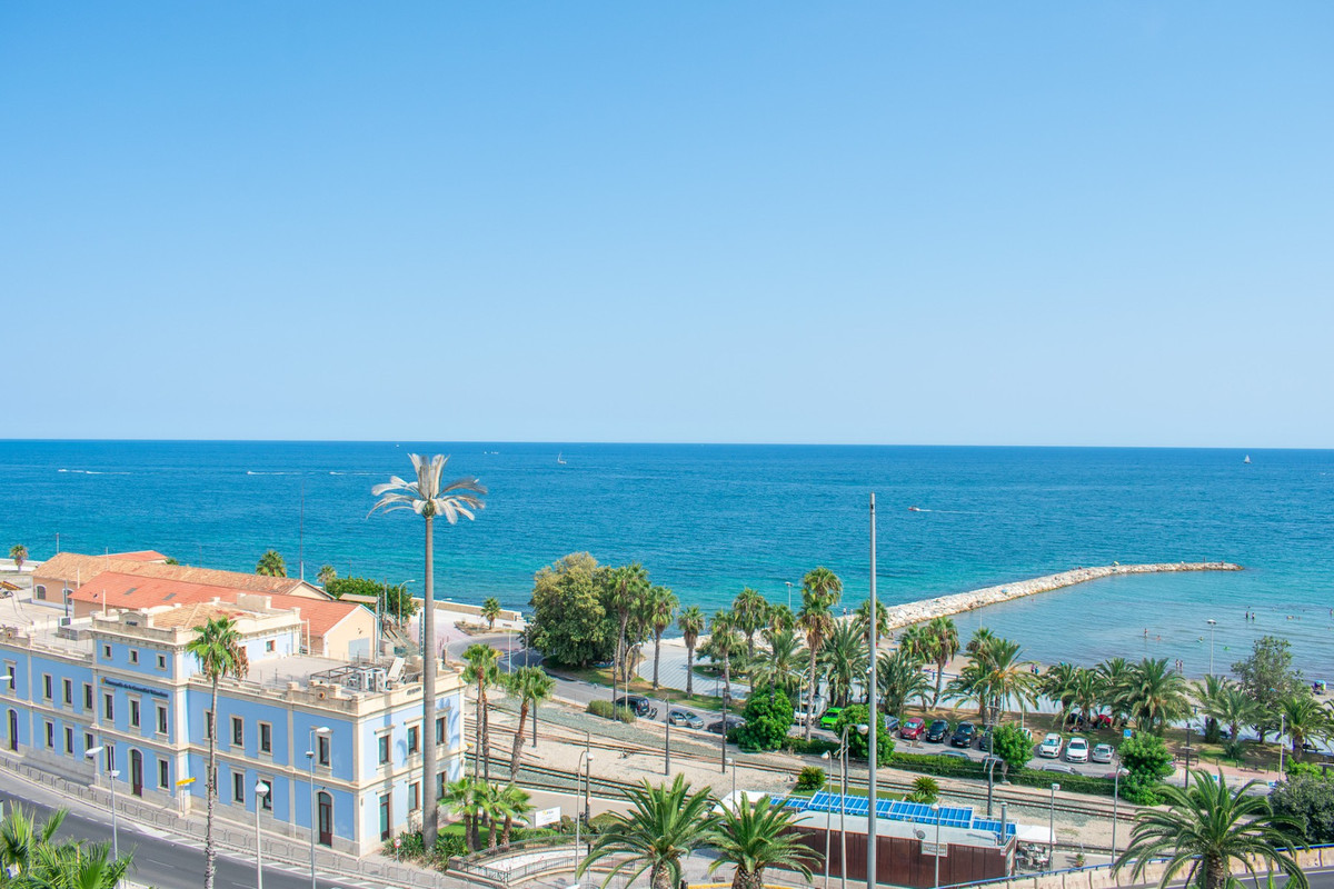 Se vende Ático de 2 dormitorios en Costa Blanca, Alicante, España