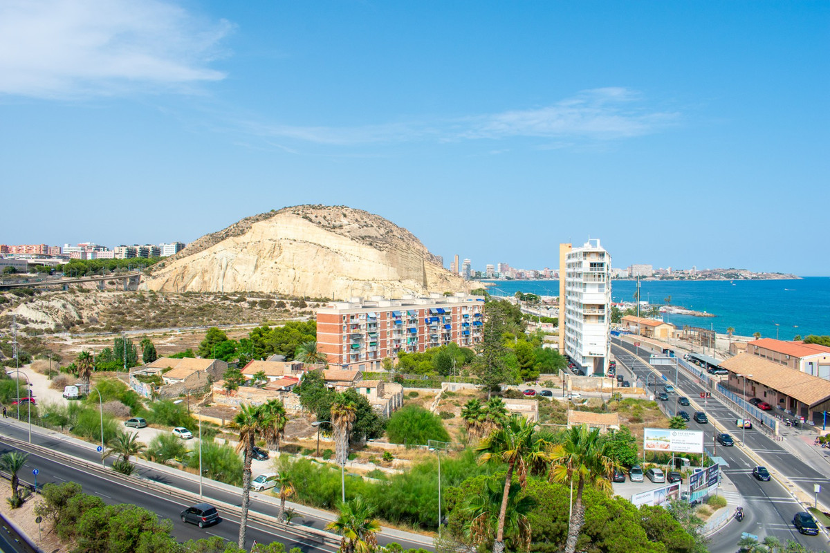 Se vende Ático de 2 dormitorios en Costa Blanca, Alicante, España