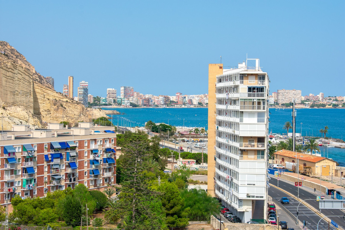Se vende Ático de 2 dormitorios en Costa Blanca, Alicante, España