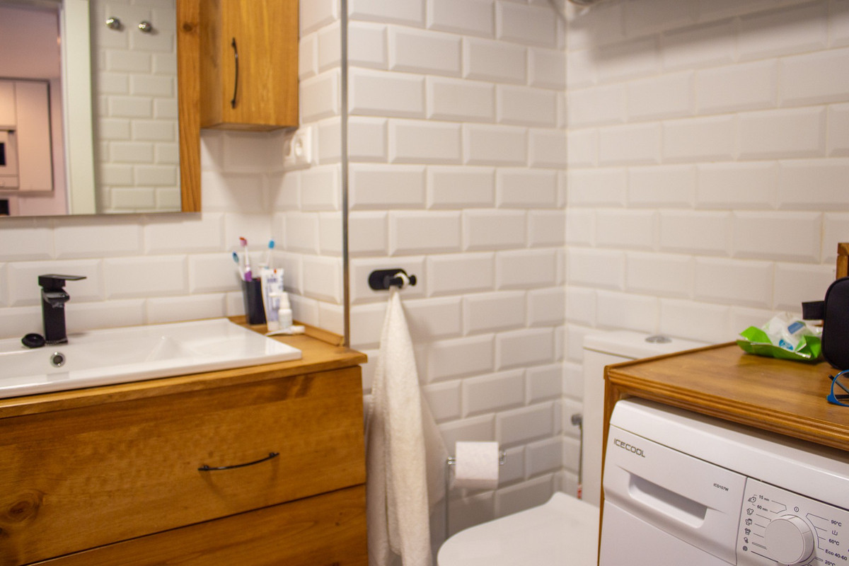 Se vende Apartamento Planta Media de 2 dormitorios en Costa Blanca, Alicante, España