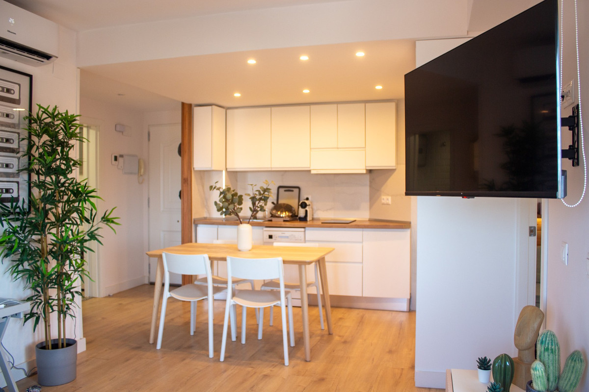 Se vende Apartamento Planta Media de 2 dormitorios en Costa Blanca, Alicante, España