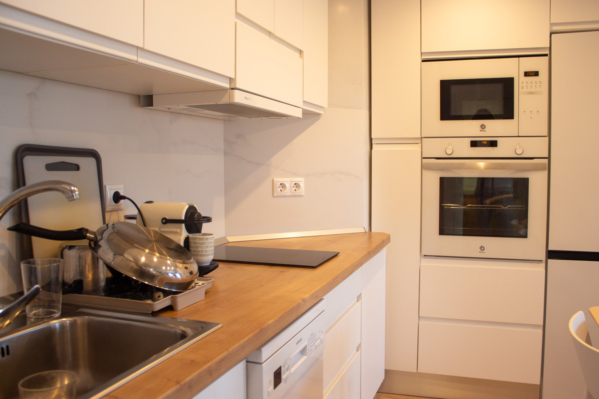 Se vende Apartamento Planta Media de 2 dormitorios en Costa Blanca, Alicante, España