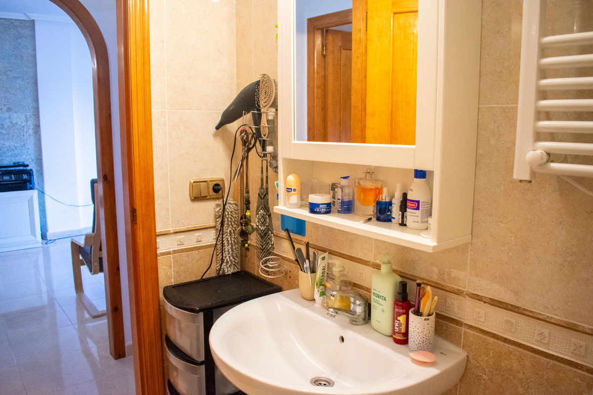 Se vende Apartamento Planta Baja de 2 dormitorios en Costa Blanca, Alicante, España