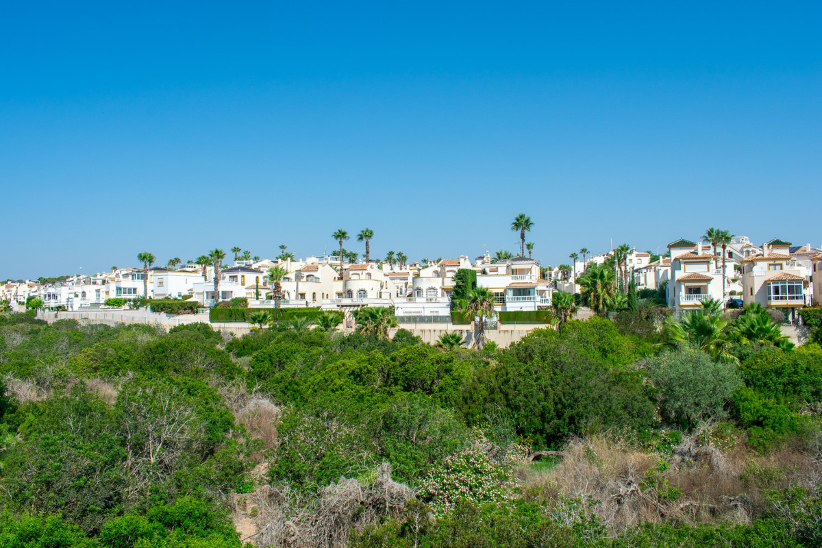 Se vende Apartamento Planta Baja de 2 dormitorios en Costa Blanca, Alicante, España