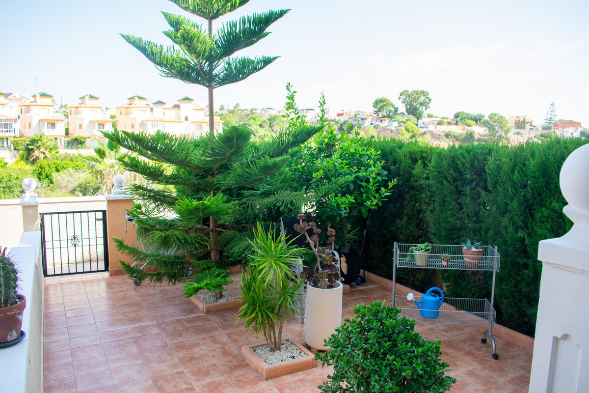Se vende Apartamento Planta Baja de 2 dormitorios en Costa Blanca, Alicante, España