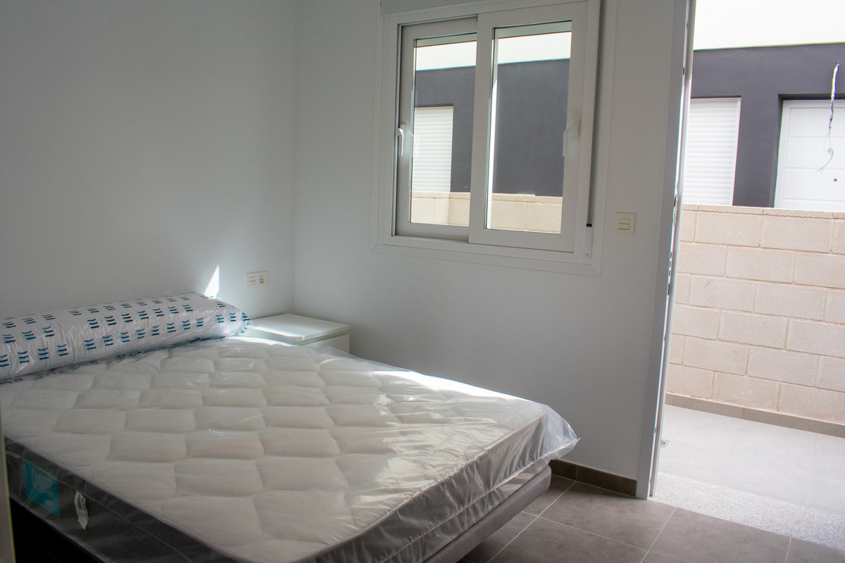 Se vende Adosada de 2 dormitorios en Costa Blanca, Alicante, España