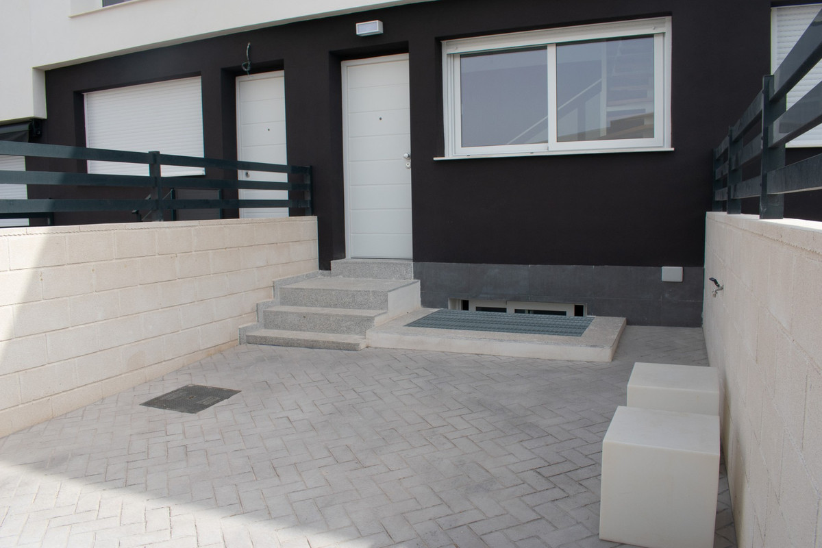 Se vende Adosada de 2 dormitorios en Costa Blanca, Alicante, España
