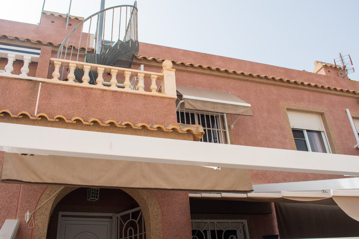 3 Bed Townhouse for sale in Gran Alacant Costa Blanca, Alicante, Spain
