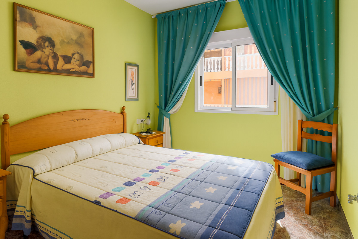 Se vende Apartamento Planta Media de 2 dormitorios en Costa Blanca, Alicante, España