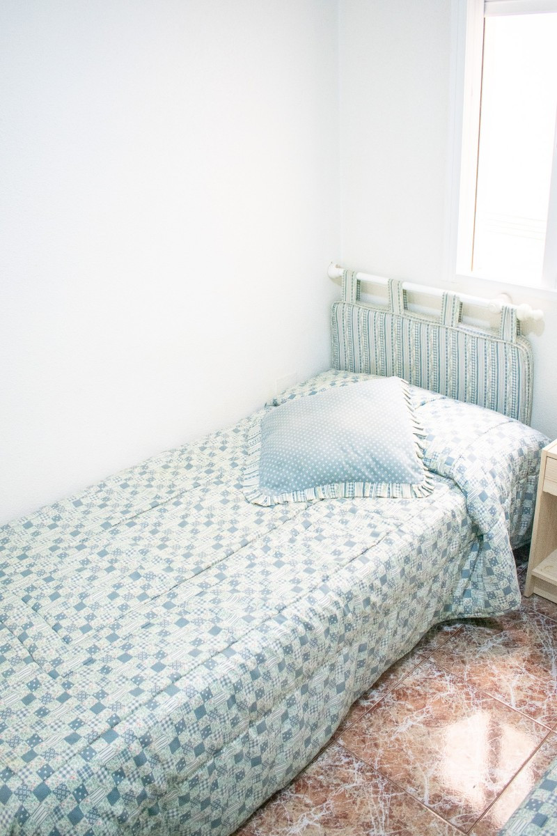 Se vende Apartamento Planta Media de 2 dormitorios en Costa Blanca, Alicante, España