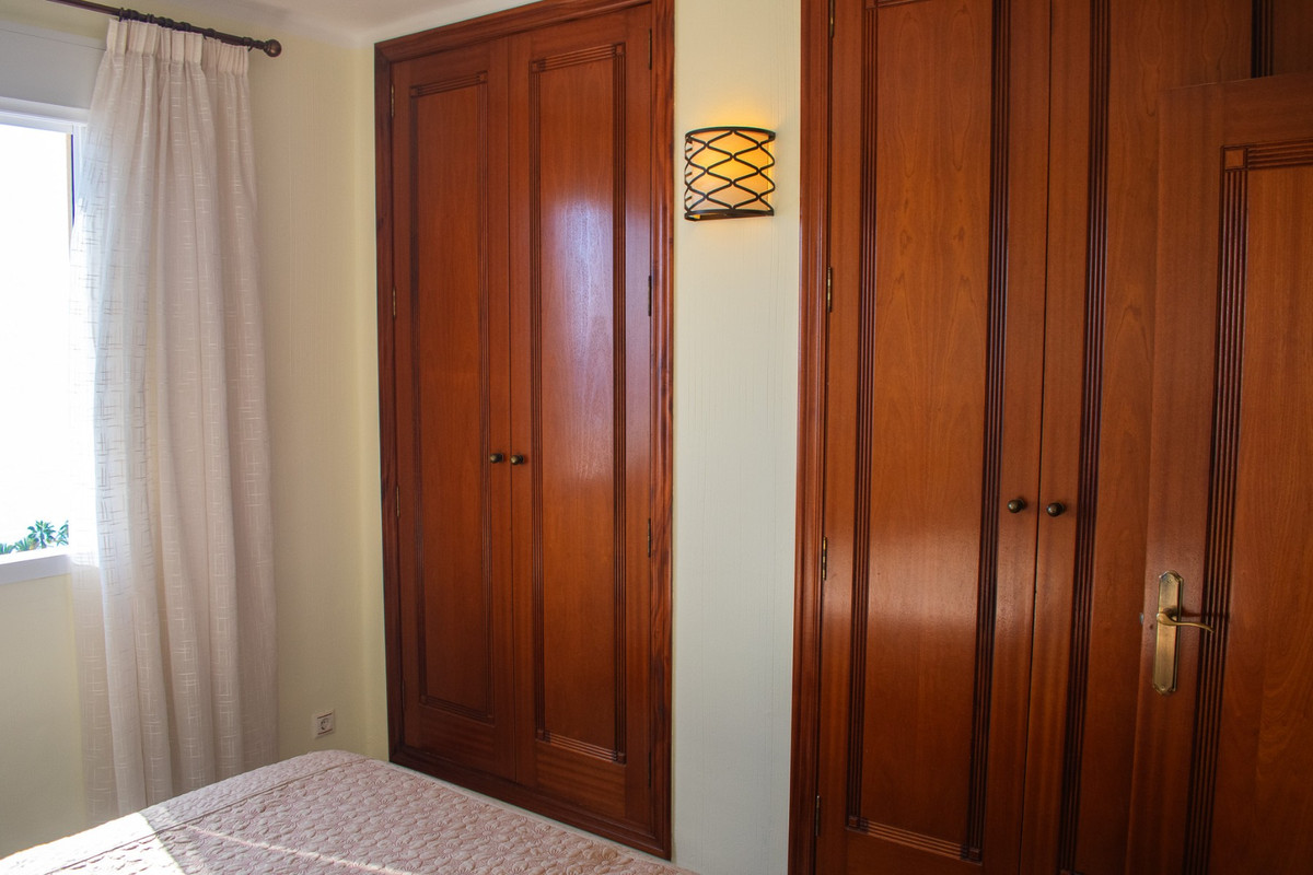 3 Bed Apartment for sale in Playa De Los Locos Costa Blanca, Alicante, Spain