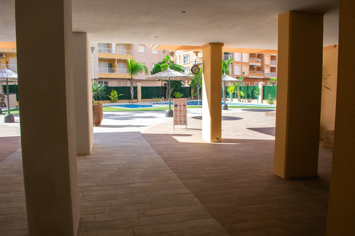 3 Bed Apartment for sale in Playa De Los Locos Costa Blanca, Alicante, Spain