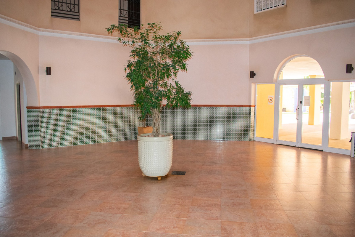 3 Bed Apartment for sale in Playa De Los Locos Costa Blanca, Alicante, Spain