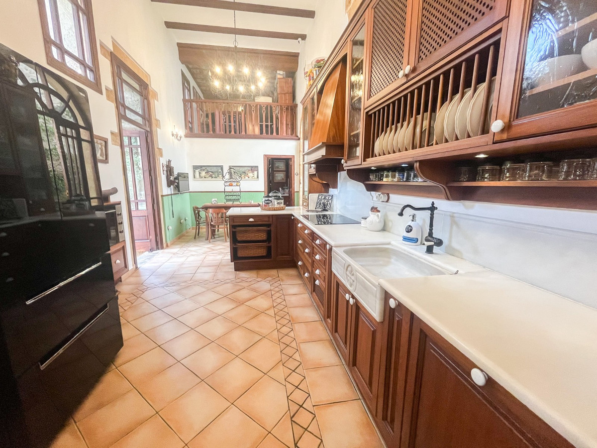 Se vende Villa - Chalet de 7 dormitorios en Costa Blanca, Alicante, España