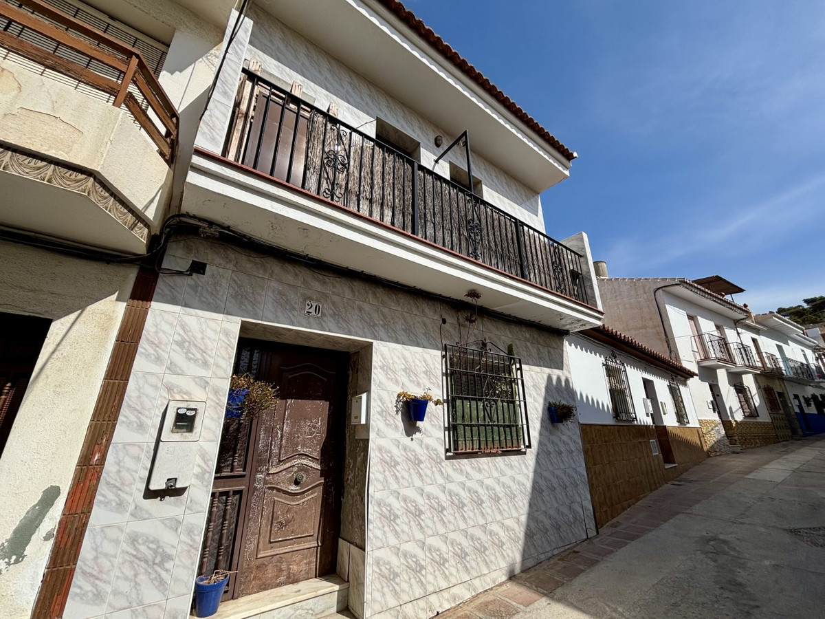 Se vende Pareada de 4 dormitorios en Costa Del Sol East, Málaga, España