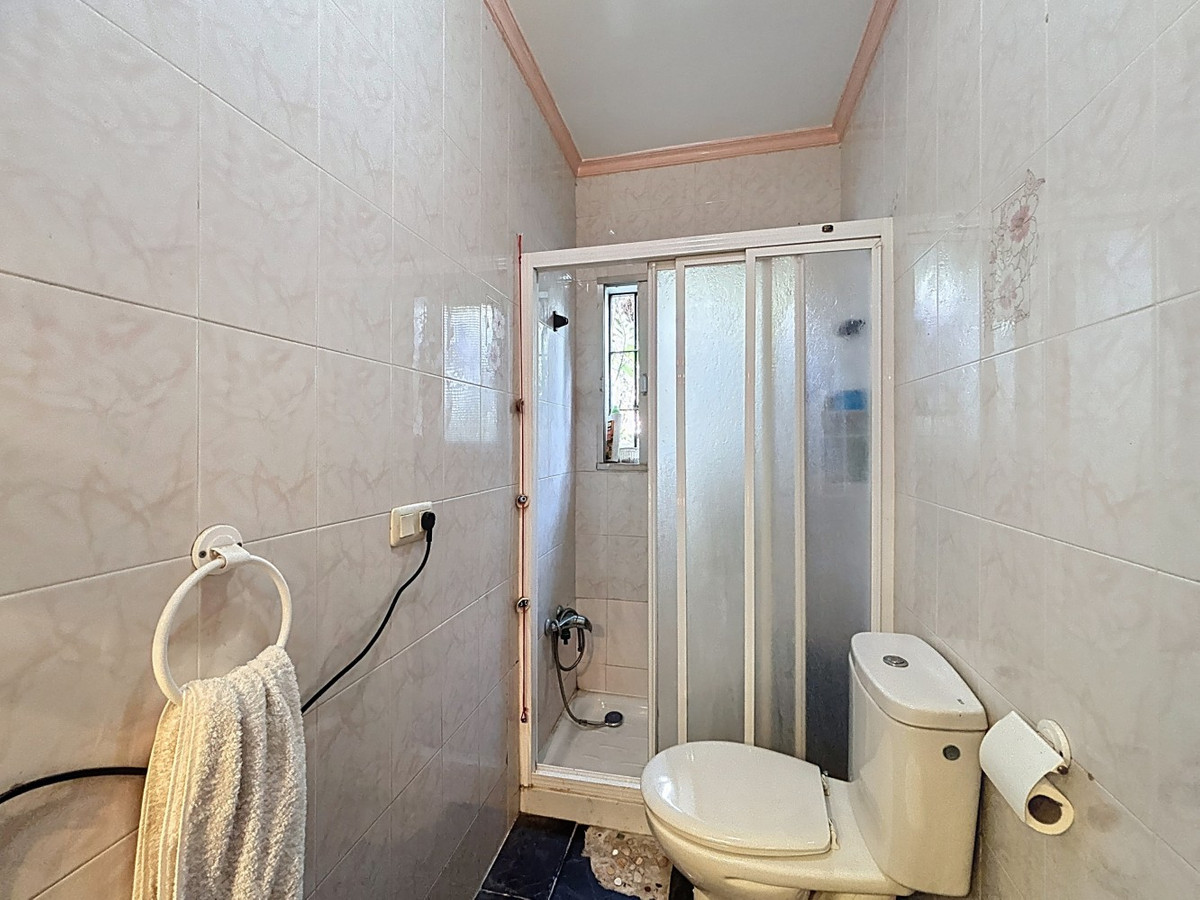Se vende Pareada de 4 dormitorios en Costa Del Sol East, Málaga, España