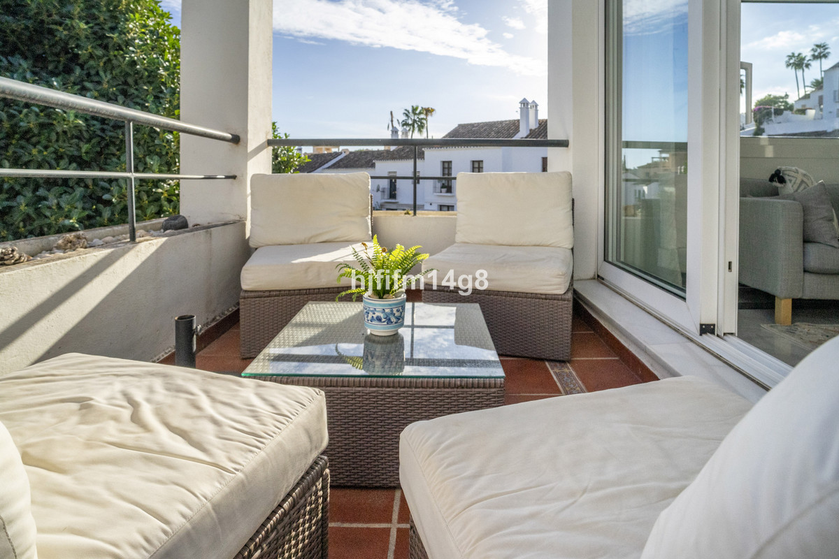 Se vende Apartamento Planta Media de 2 dormitorios en Costa Del Sol, Málaga, España