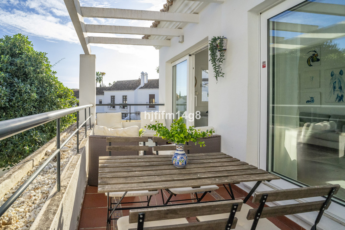 Se vende Apartamento Planta Media de 2 dormitorios en Costa Del Sol, Málaga, España