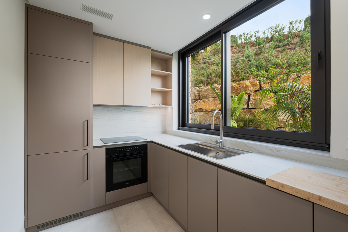 Se vende Villa - Chalet de 5 dormitorios en Costa Del Sol, Málaga, España