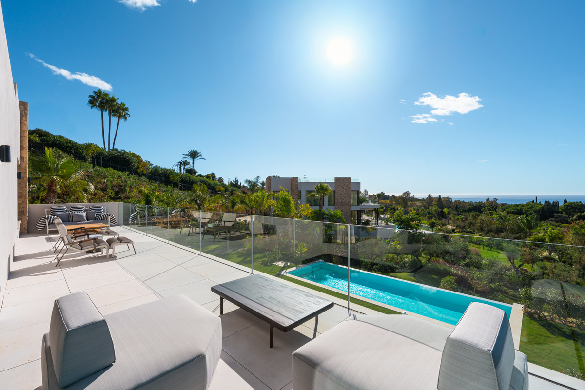 Se vende Villa - Chalet de 5 dormitorios en Costa Del Sol, Málaga, España