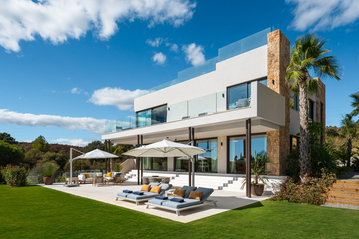 Se vende Villa - Chalet de 5 dormitorios en Costa Del Sol, Málaga, España