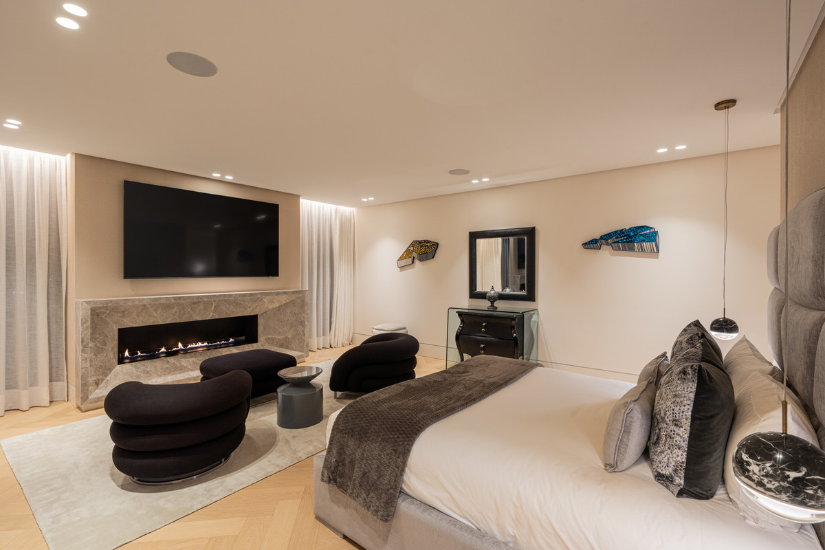 Se vende Villa - Chalet de 5 dormitorios en Costa Del Sol, Málaga, España