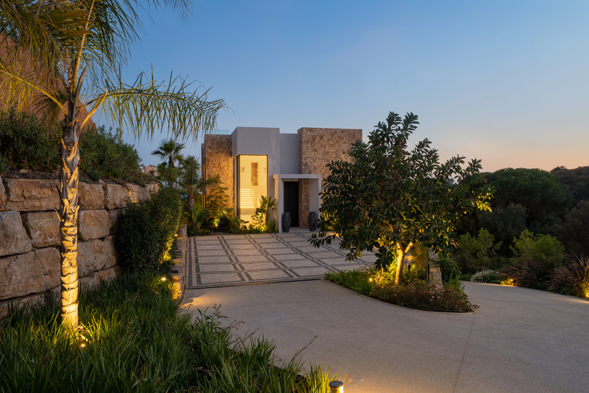 Se vende Villa - Chalet de 5 dormitorios en Costa Del Sol, Málaga, España