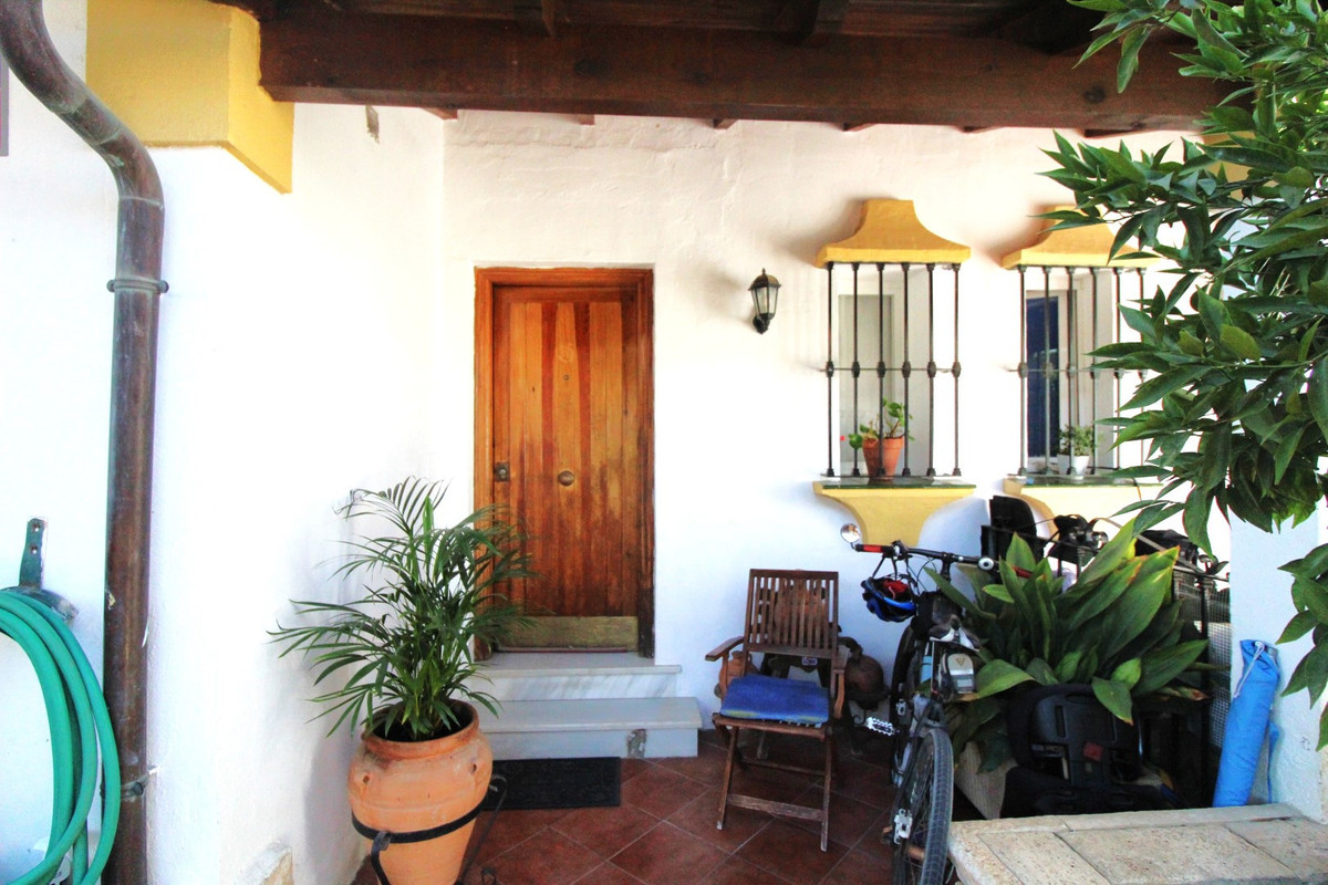 5 Bed Townhouse for sale in Estepona Costa Del Sol, Málaga, Spain