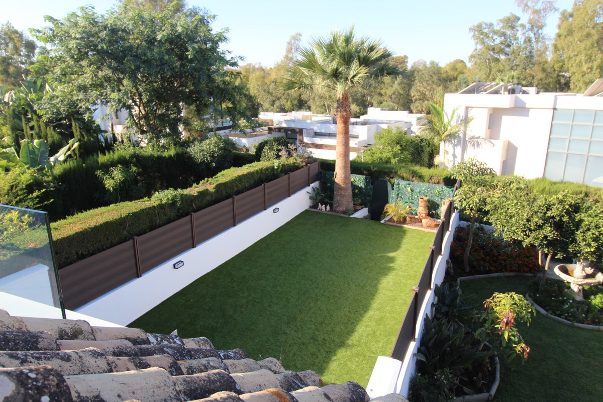 5 Bed Townhouse for sale in Estepona Costa Del Sol, Málaga, Spain