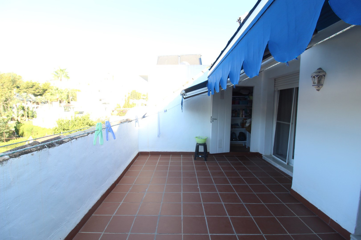 5 Bed Townhouse for sale in Estepona Costa Del Sol, Málaga, Spain