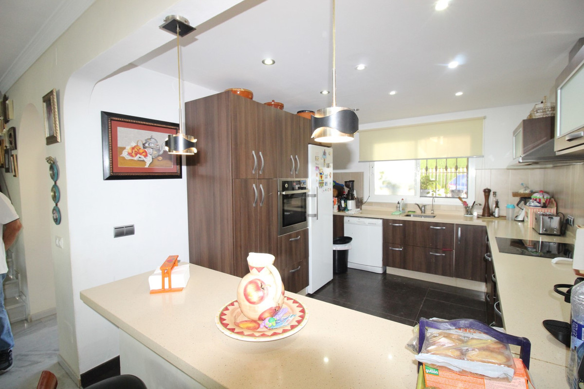 5 Bed Townhouse for sale in Estepona Costa Del Sol, Málaga, Spain