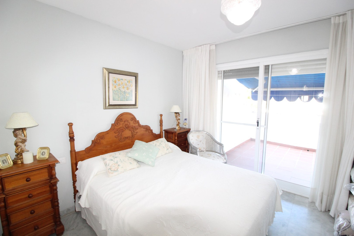 5 Bed Townhouse for sale in Estepona Costa Del Sol, Málaga, Spain
