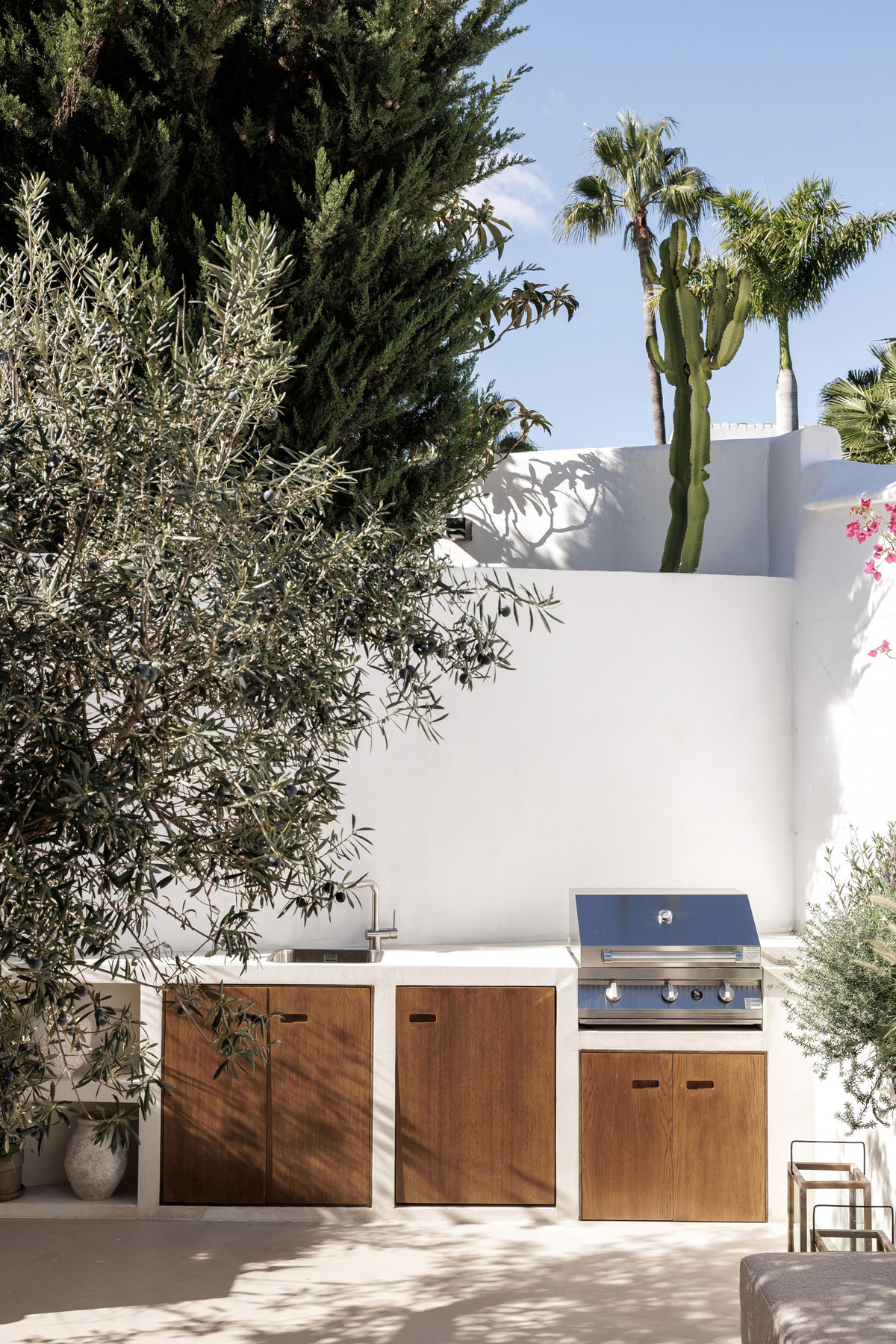2 Bed Townhouse for sale in Nueva Andalucía Costa Del Sol, Málaga, Spain