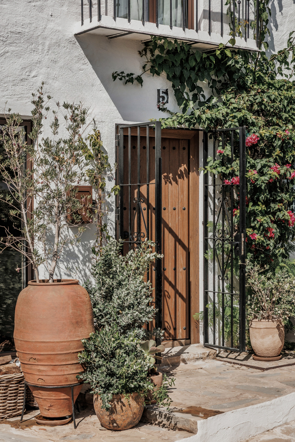 2 Bed Townhouse for sale in Nueva Andalucía Costa Del Sol, Málaga, Spain