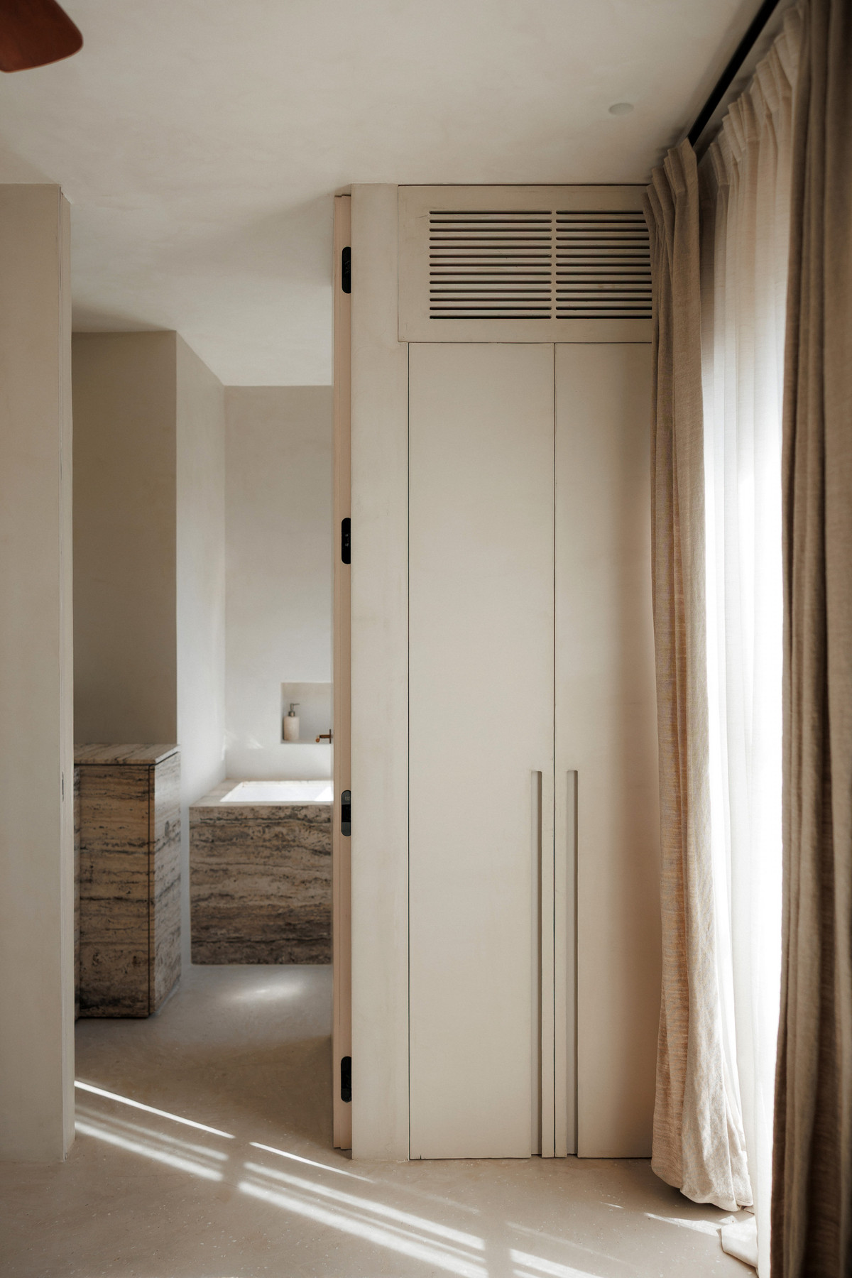 2 Bed Townhouse for sale in Nueva Andalucía Costa Del Sol, Málaga, Spain