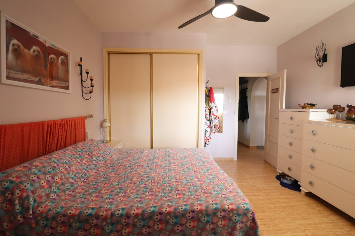 3 Bed Townhouse for sale in La Campaneta Costa Blanca, Alicante, Spain