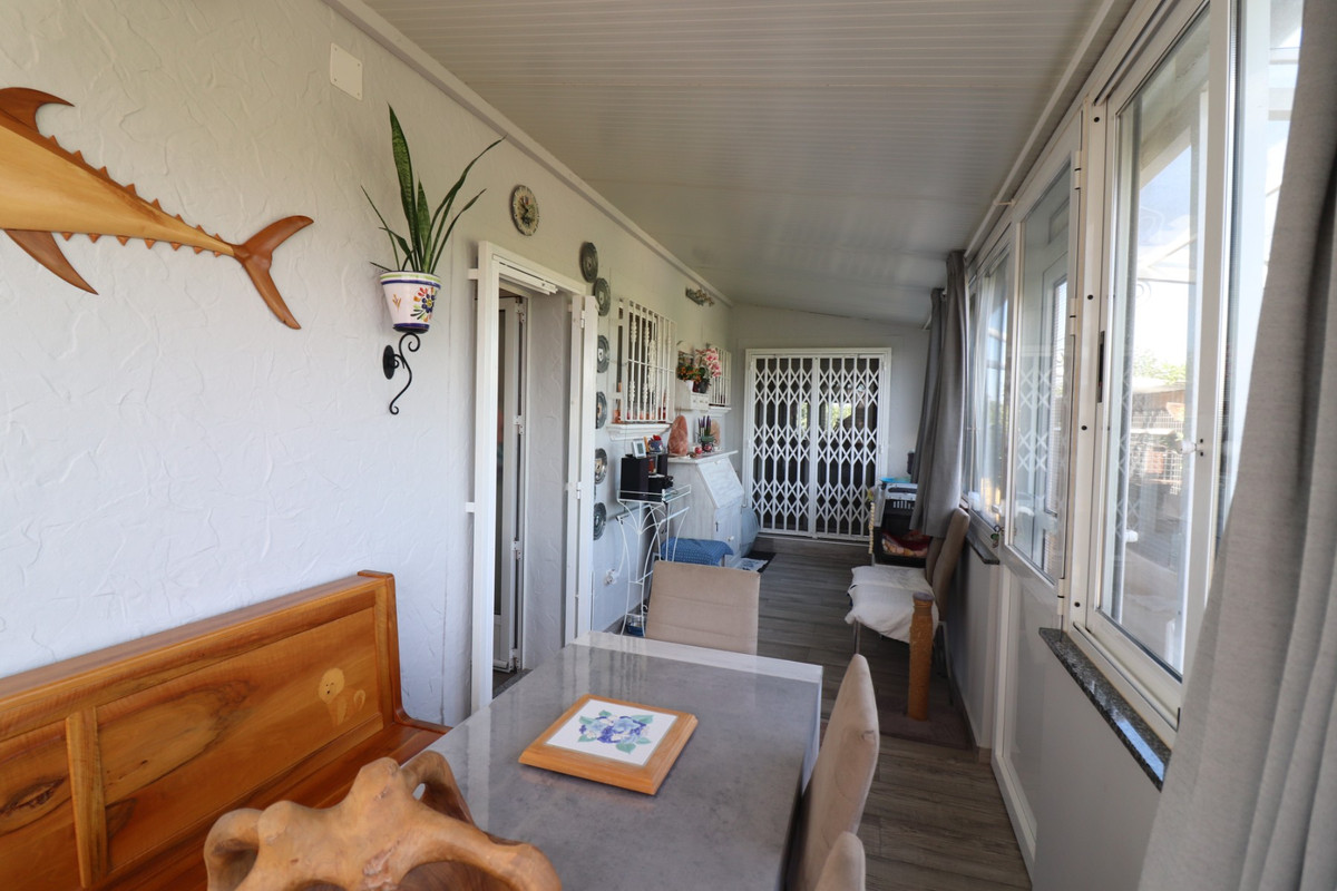 3 Bed Townhouse for sale in La Campaneta Costa Blanca, Alicante, Spain