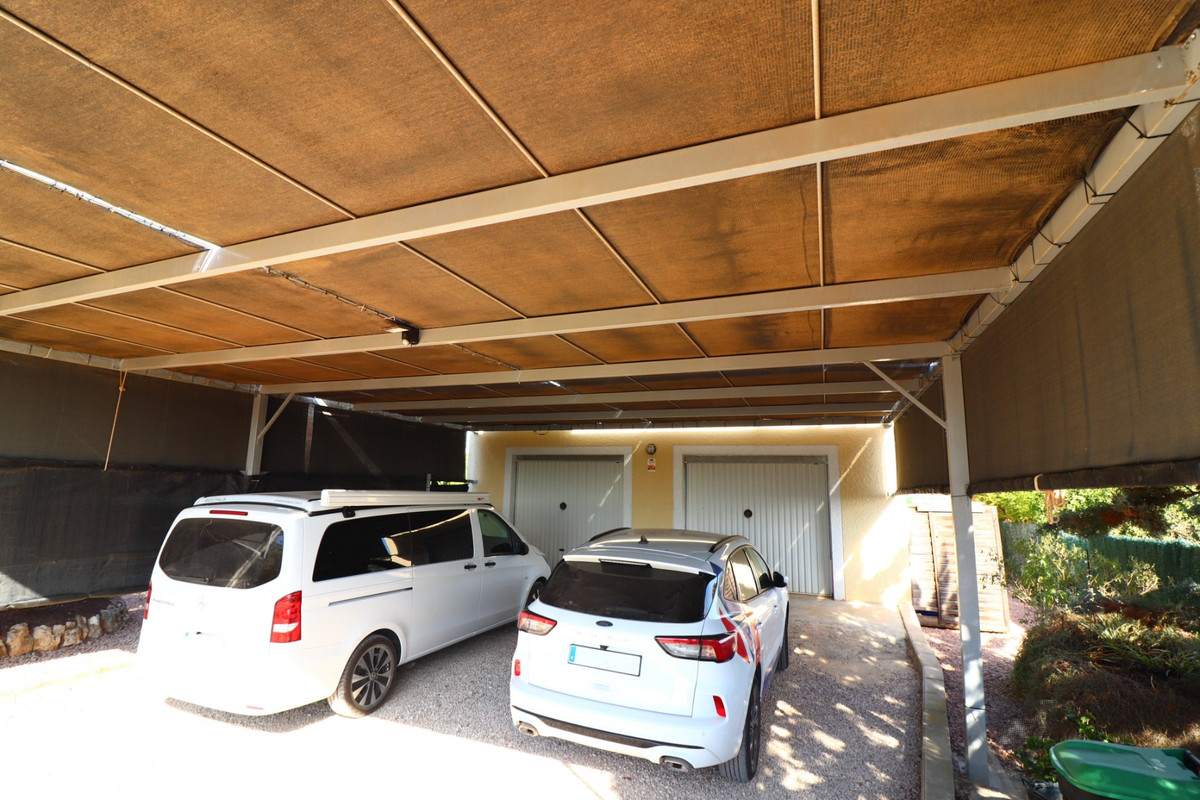 3 Bed Townhouse for sale in La Campaneta Costa Blanca, Alicante, Spain