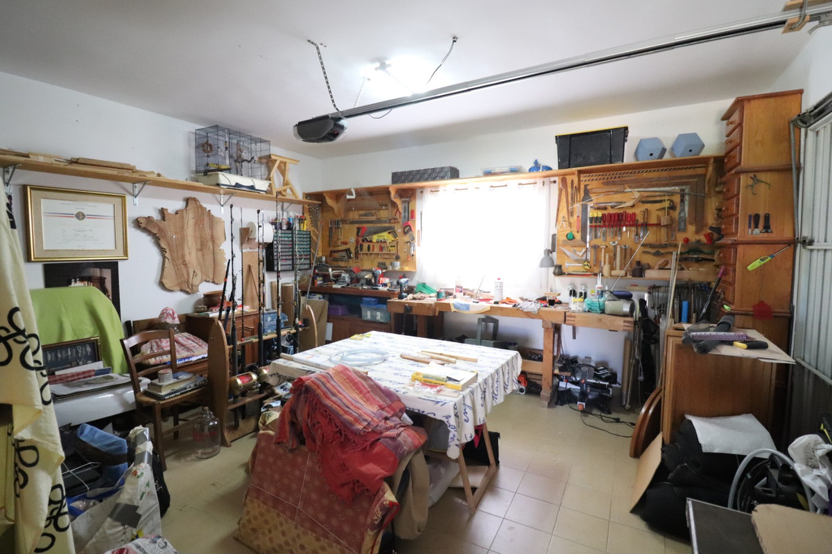 3 Bed Townhouse for sale in La Campaneta Costa Blanca, Alicante, Spain
