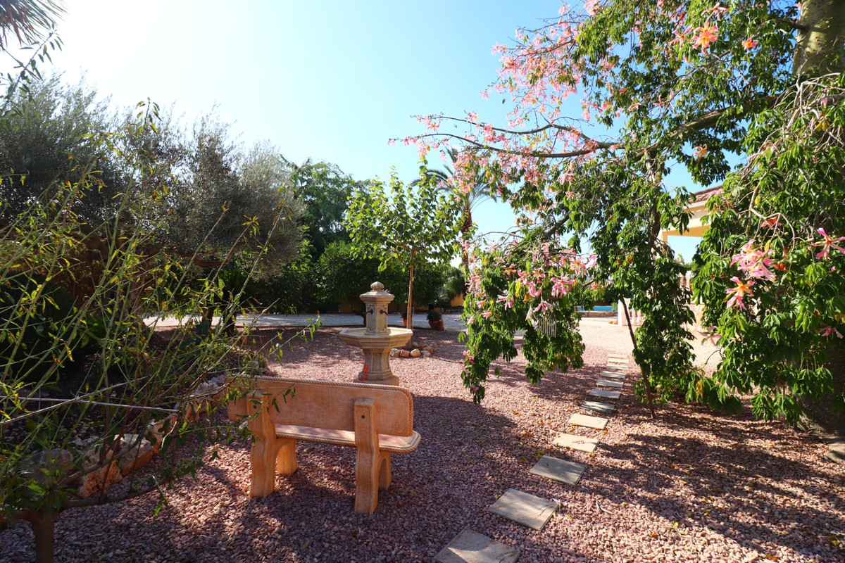 3 Bed Townhouse for sale in La Campaneta Costa Blanca, Alicante, Spain