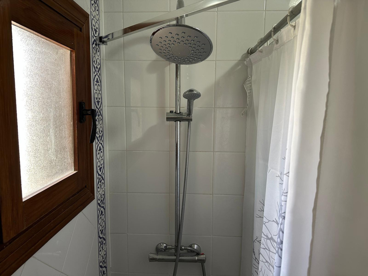 Se vende Bungalow de 2 dormitorios en Costa Blanca, Alicante, España