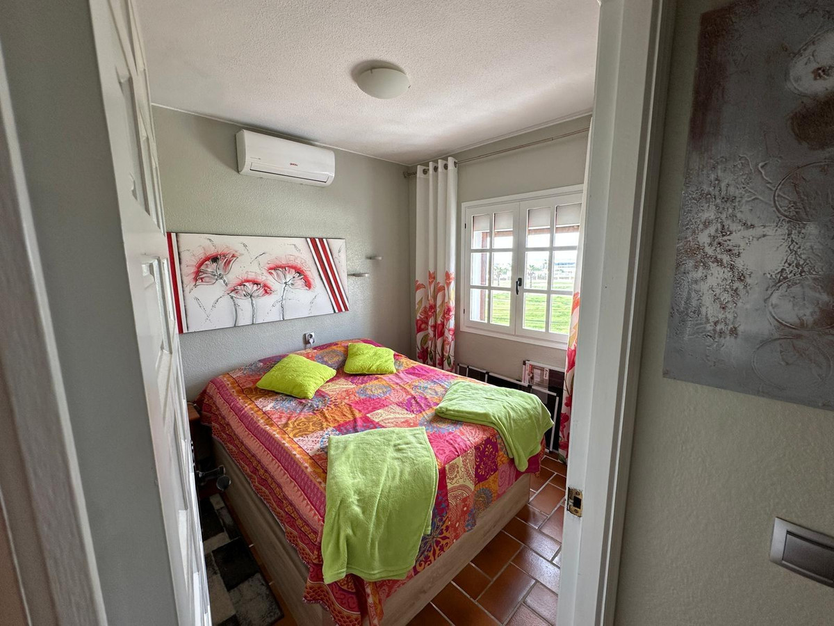 Se vende Bungalow de 2 dormitorios en Costa Blanca, Alicante, España