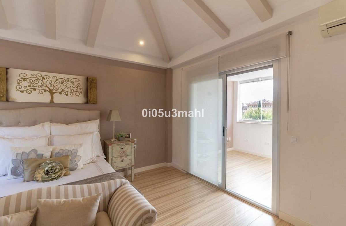 5 Bed Townhouse for sale in Pinares De San Antón Málaga Ciudad, Málaga, Spain