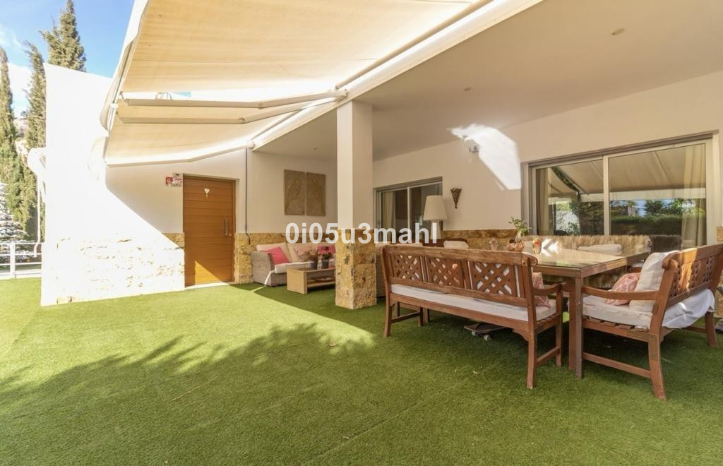 5 Bed Townhouse for sale in Pinares De San Antón Málaga Ciudad, Málaga, Spain
