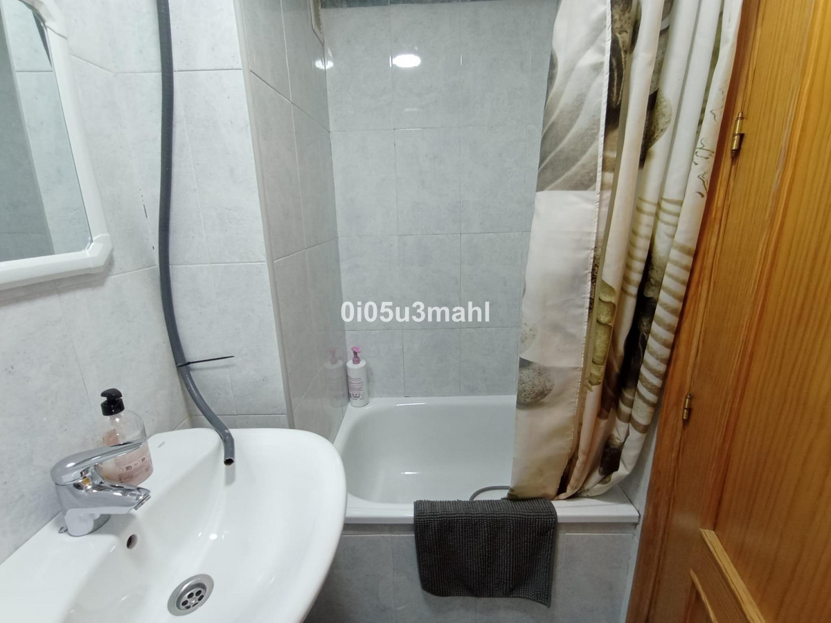 3 Bed Apartment for sale in Centro Histórico Málaga Ciudad, Málaga, Spain
