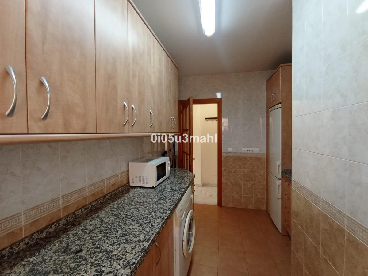 3 Bed Apartment for sale in Centro Histórico Málaga Ciudad, Málaga, Spain