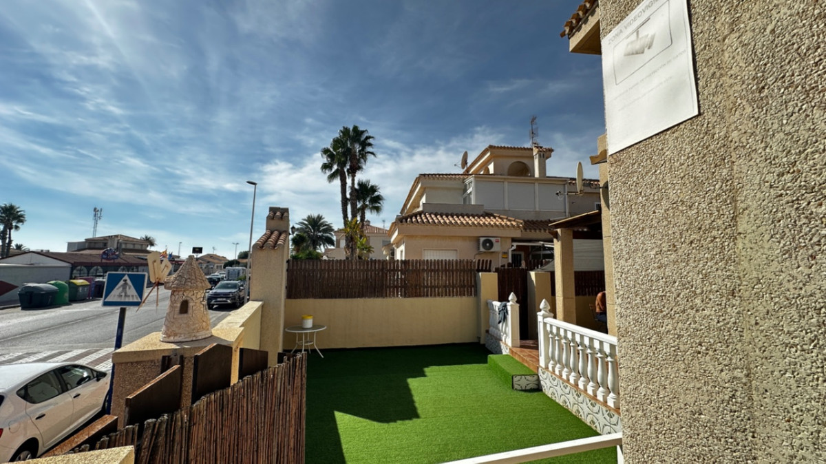 3 Bed Apartment for sale in Orihuela Costa Blanca, Alicante, Spain