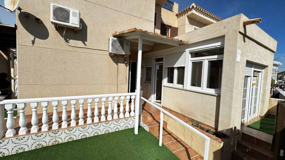 3 Bed Apartment for sale in Orihuela Costa Blanca, Alicante, Spain